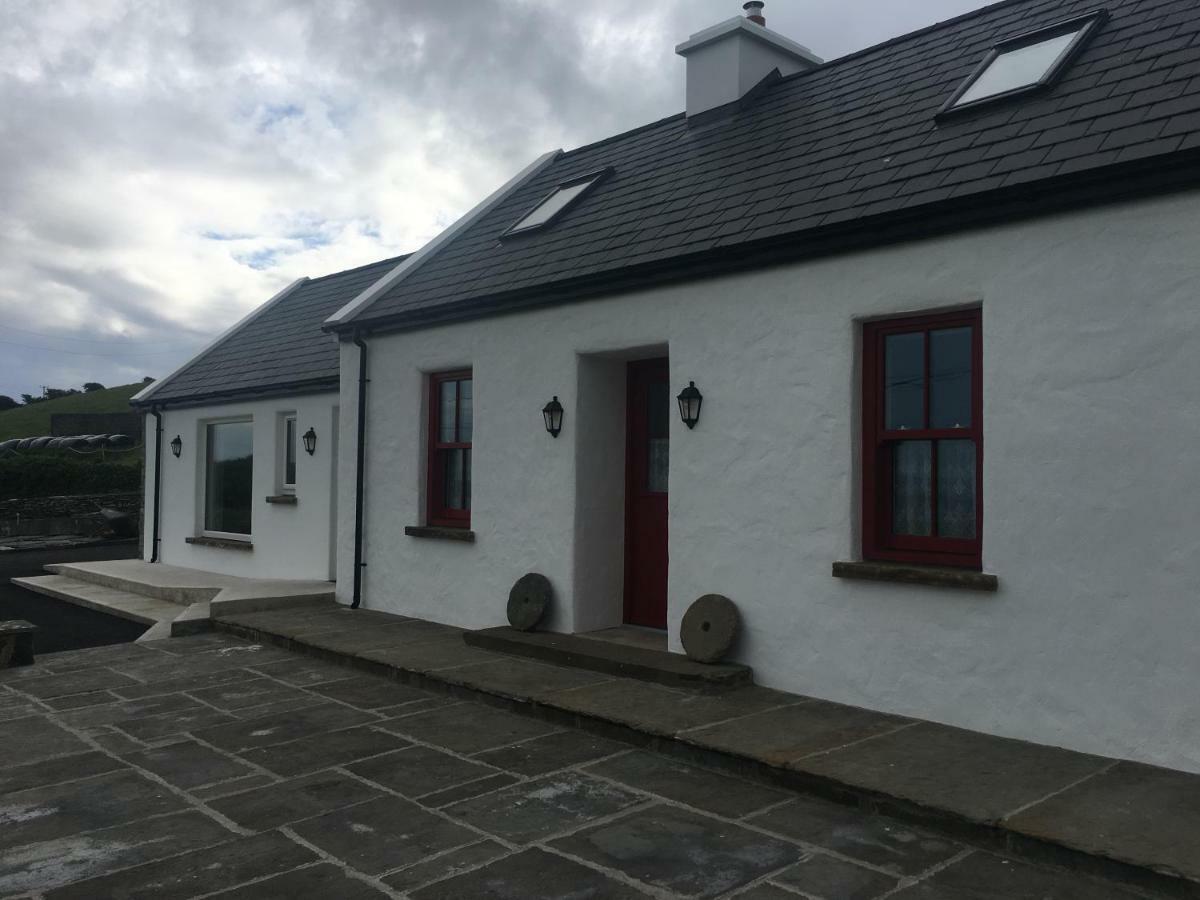 Conway'S Cottage With Sea View Nestling By Cliffs-Of-Moher Liscannor Exterior photo